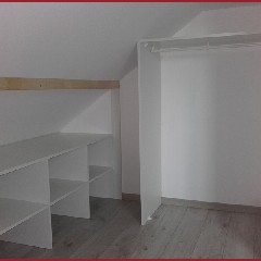 Etagères et penderie