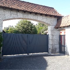 Portail 2 battants + portillon